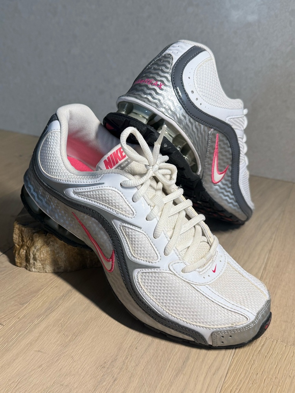 Nike Reax Run 5 Women's White, Gray & Pink Athletic Running Shoes